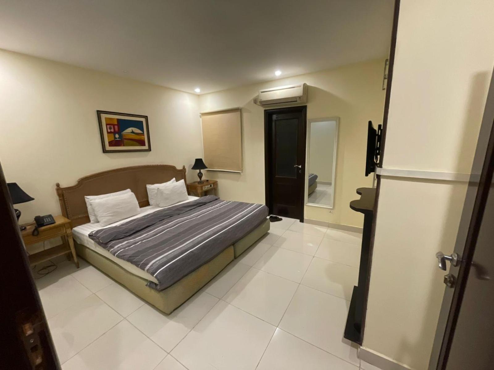 Panoramic Hotel Лахор Екстер'єр фото