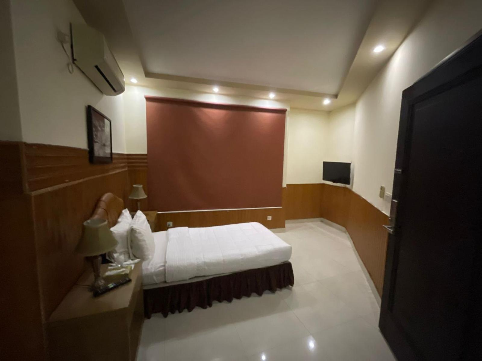 Panoramic Hotel Лахор Екстер'єр фото